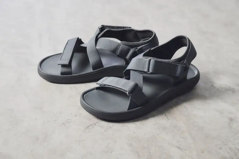 第2位 【無印良品】この夏の最適解!編集長も“もちもち”に心奪われた「2990円の超高コスパサンダル」が凄すぎる/No.1モノ雑誌編集長のお墨付き『コレ買いです』Vol.164