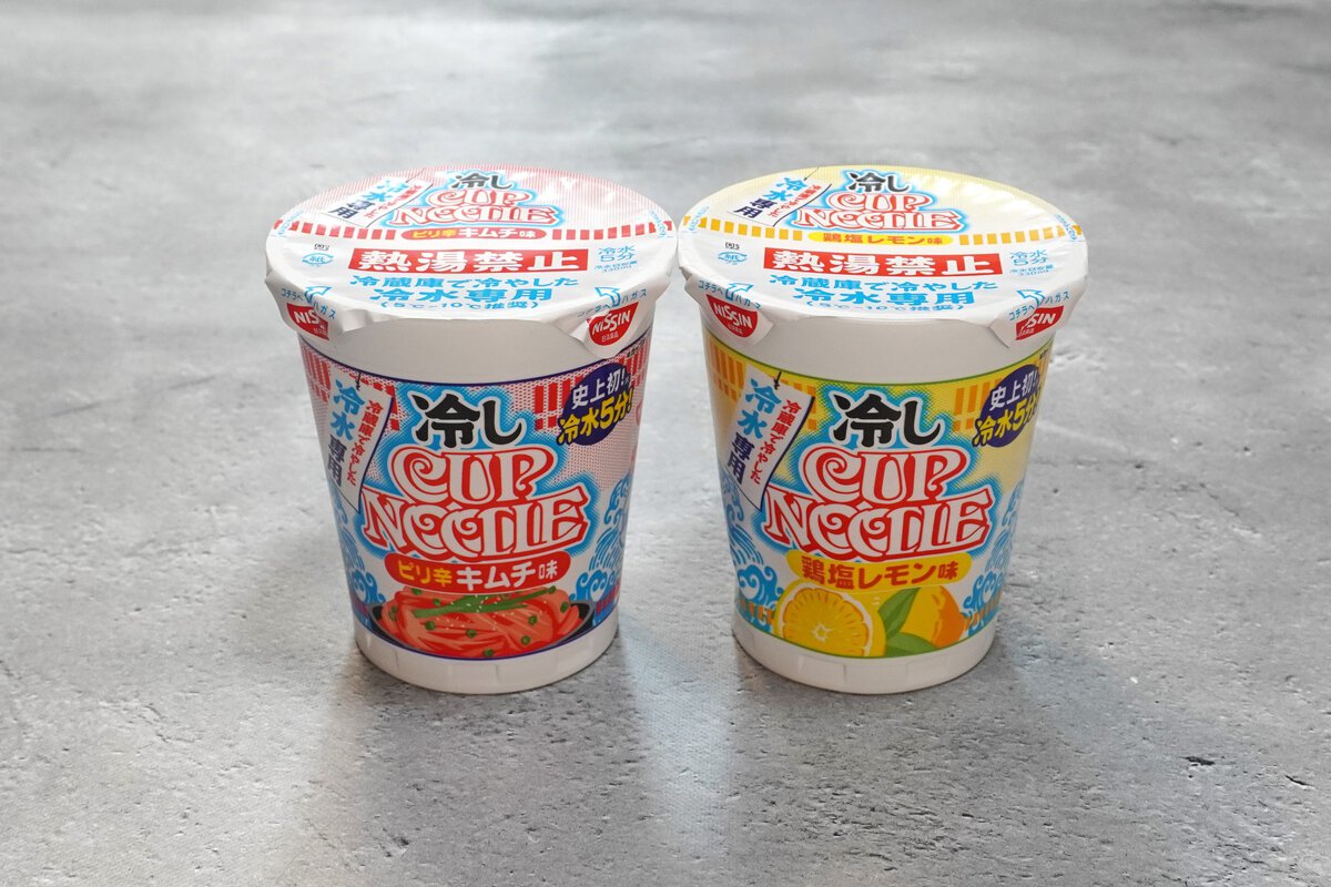 (左)冷しカップヌードル ピリ辛キムチ味 ¥285(税別)
(右)冷しカップヌードル 鶏塩レモン味 ¥285(税別)
