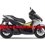従来のスクーターとは趣の異なる高い重心感と軽快感のあるシルエットが特徴