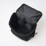 大きく開くので、背が高いアイテムも入れやすい