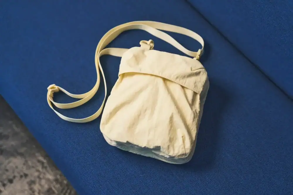 第3位 【神技ギア】旅の荷物が減る「一石二鳥」な最強トラベルグッズ4選!防犯ミニバッグに“隠せる”高機能パーカーも