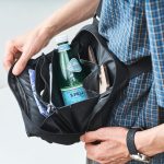 荷物の出し入れもスムーズ。500mLのペットボトルも入る