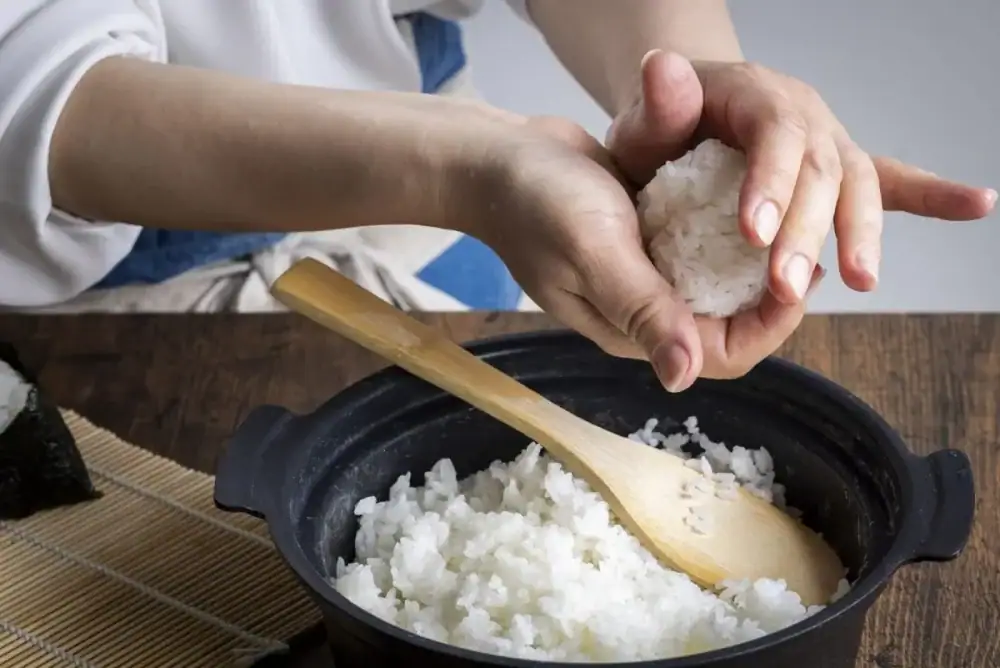 第2位 【保冷剤だけでは防げない】食の専門家が警告!「食中毒リスクが激増」夏のお弁当作りでやりがちな“危険な行動”とは?