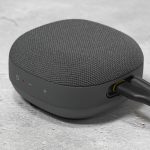 充電はUSB-Cケーブルで