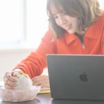 AIは見えないところで暗躍し、いろんなところに浸透してますが、この「Fuzozo」はぬいぐるみ型AIペットで、目に見える存在です