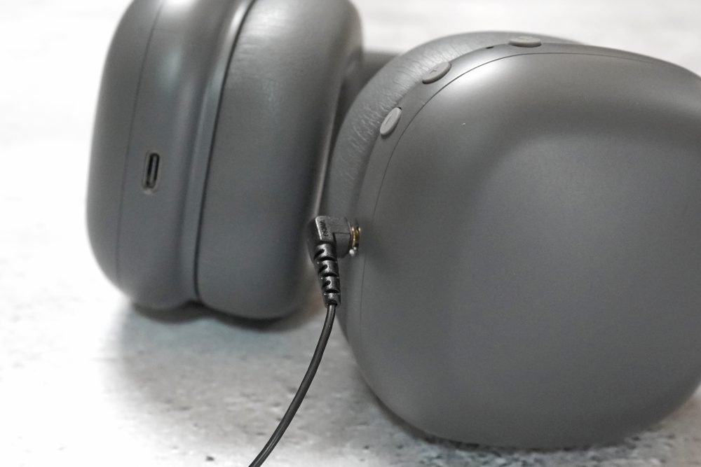 3.5mmステレオミニプラグを使えるのが嬉しい