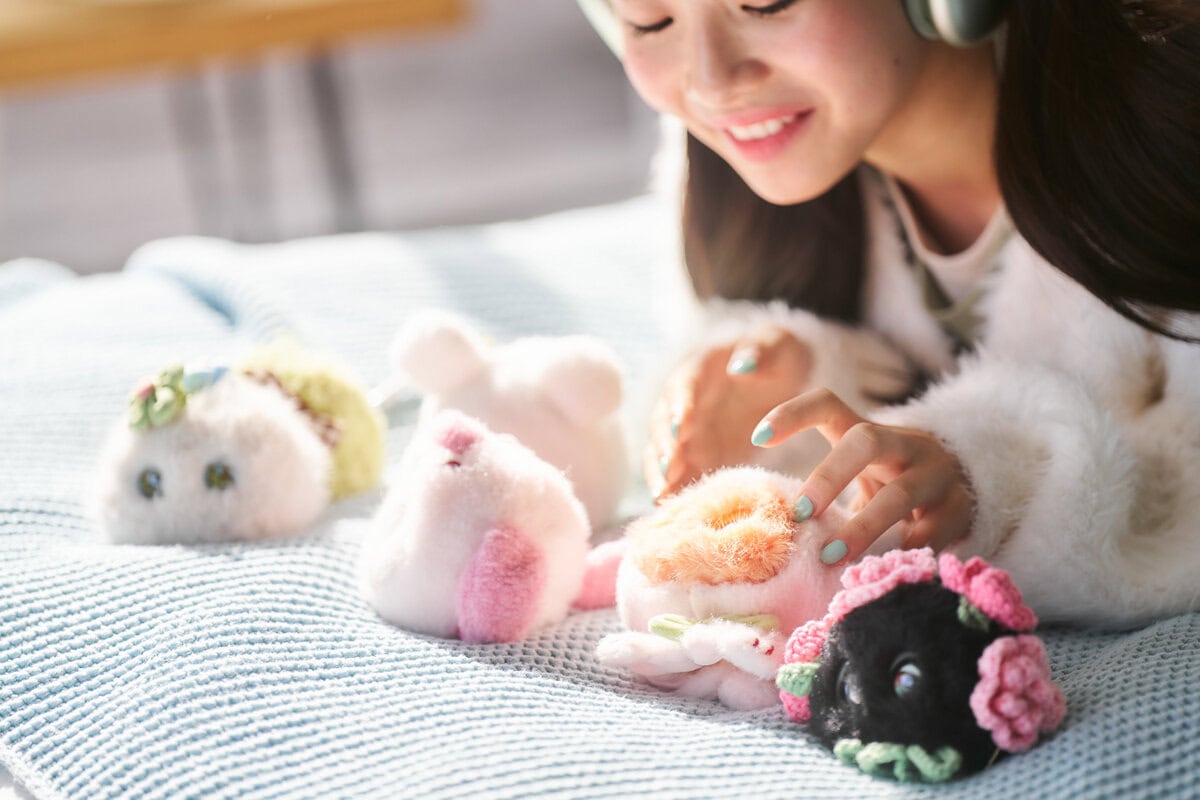 昭和の漢も陥落!?】ただのぬいぐるみと思ったら大間違い！ヤバい進化を