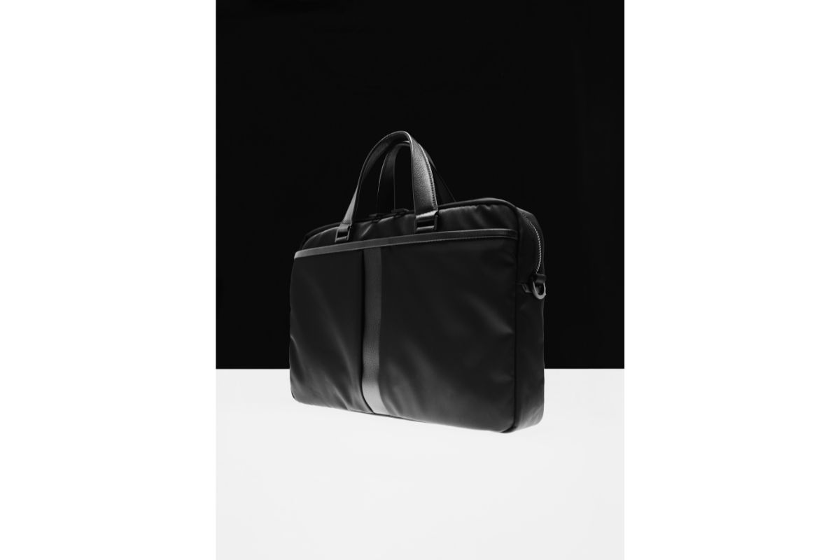 TSUCHIYA KABAN「コーソル ブリーフ」¥94,600/縦28.0×横39.0×底マチ8.5㎝/約780g/14インチ対応