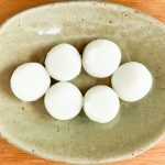 「ずんだ餅」は小粒なのでペロリといけちゃいそうかなあと思ったので、6個を自然解凍
