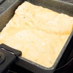 タマゴ焼きに入れると出汁がわりにもなるし、卵液がフライパンにもくっつきにくくなります