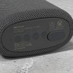 電源・音量ボタンのほか、再生/一時停止ボタンも搭載