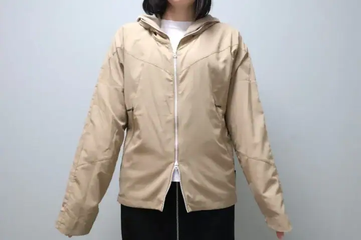 ワークマン「着たほうが涼しい」2900円のXShelter暑熱αフーディー、雨とジメジメを乗り切る!ユニクロの雨対策UVパーカ…ほか【アウターの人気記事ランキングベスト3】(2026年6月版)
