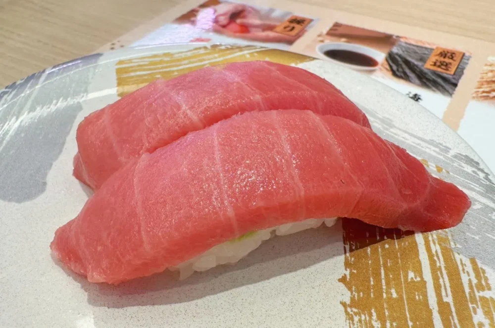 第1位　「松屋の…寿司屋!?」注文型回転寿司ってなに？一貫70円～希少ネタまで楽しめる“すし松のクオリティ”にガチで驚いた！