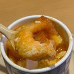 ぷりぷりのエビとコクのあるピリ辛ソースが、温かい茶碗蒸しのやさしい出汁と驚くほどマッチ