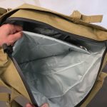 16インチのノートパソコンに対応するパッド入りスリーブ