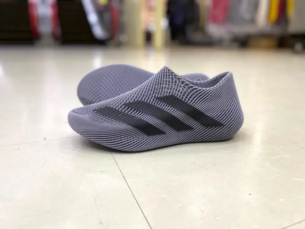 第2位 【SF級の衝撃的スニーカー爆誕】アディダス「CLIMACOOL 4D」をエディターが試し履き。まるで裸足、でも圧倒的に近未来
