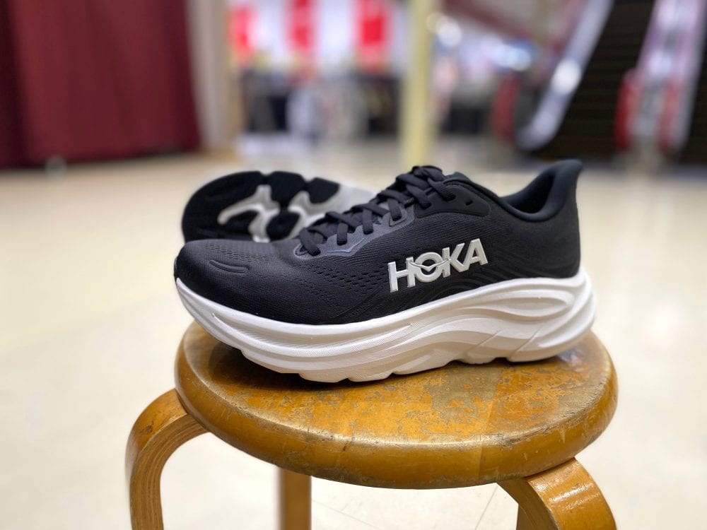HOKA CLIFTON 11