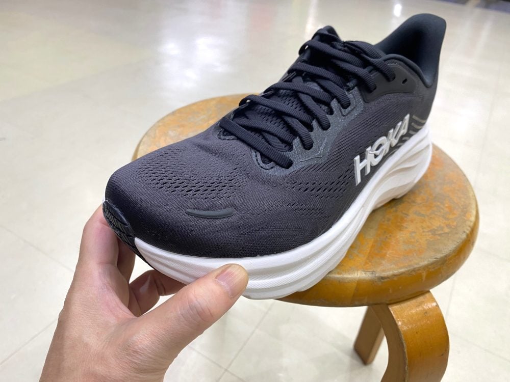 HOKA CLIFTON 11