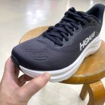 HOKA CLIFTON 11