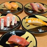 【もはや回転寿司超えのプレミアム感】くら寿司のハイグレードブランド「無添蔵 新宿店」がオープン！大人の隠れ家で味わう極上ネタや限定メニューをレポート