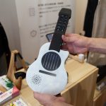 ピアノでもない、ギターでもない新しい楽器の選択肢として超話題となり、弾き語りが楽しすぎるし、しかも他に類を見ないビジュで累計10,000台突破した「インスタコード」の進化版