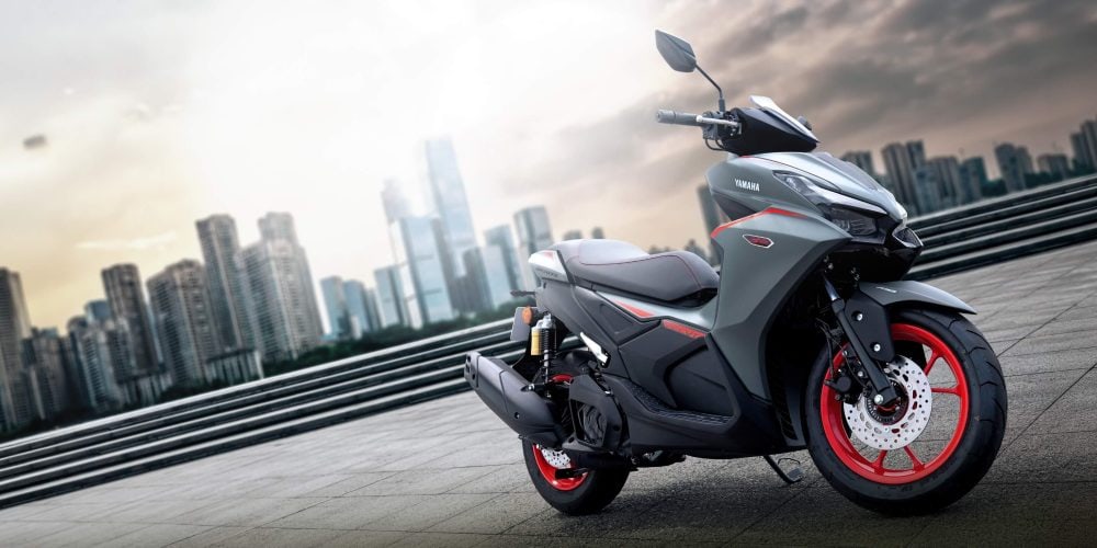 スポーティなデザインと走りに痺れること間違いなしのヤマハのスクーター「AEROX(アエロックス)ABS」