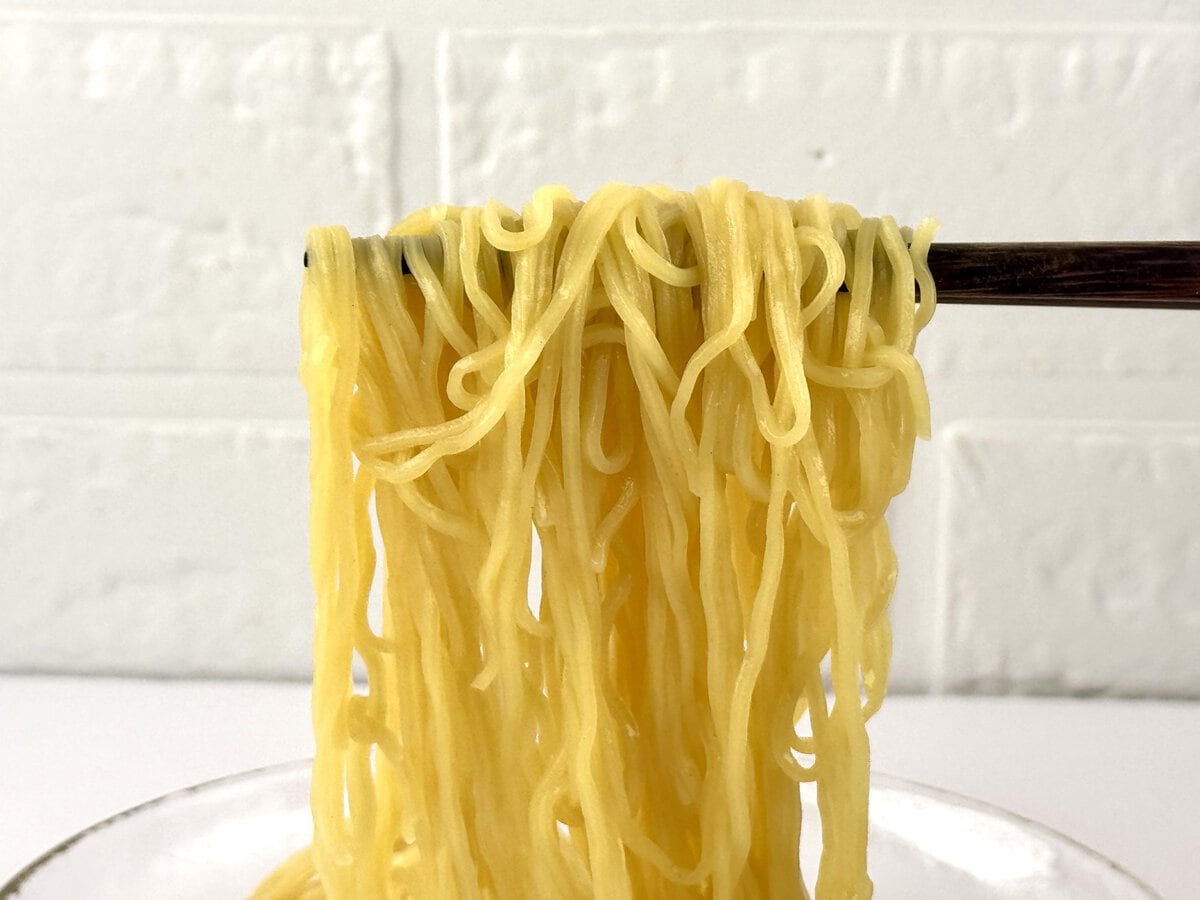 藤原製麺
二夜干しざるラーメン 鰹昆布だしつゆ/麺の完成度だけなら、今回の3選の中でも随一