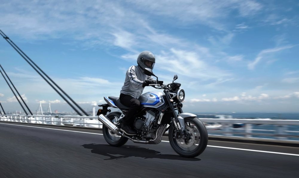 「Honda E-Clutch」はライダーの操縦の負担軽減とハンドル操作に集中できることによる安全性の向上、そして疲労の軽減を実現してくれる