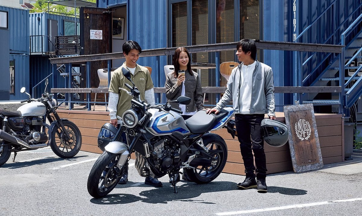 幅広いシチュエーションで快適に使うことができ、ビギナーからベテランライダーまで走りを楽しめる一台