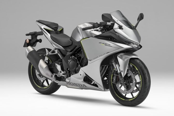 【直4×クラッチ不要】ホンダの次世代バイクが楽しすぎる!初心者からベテランまで“走る歓び”を味わえる「CBR400RFOURE-Clutch」を徹底解説