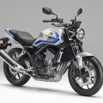ジャパニーズネイキッドスタイルをスマートにモダナイズさせた新型「CB400 SUPER FOUR E-Clutch」