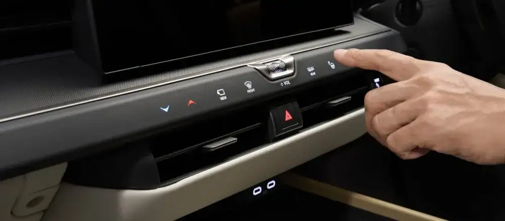 第2位 【セダンの復権】「レクサスES」がフルモデルチェンジで大進化!次世代を担うラージサイズサルーンに大注目