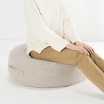 無印良品　空気でできたフロアクッション