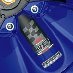 40周年記念グラフィックを採用したフューエルタンク上面
