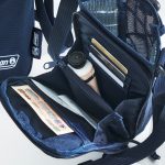 小銭入れ、お札入れ、カードポケット×3、フリーポケット×2を完備