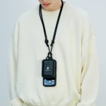 objcts.io「MagWear for SOPHNET.マイクロバッグ(アジャスタブルストラップ + iPhoneケースセット)」¥37,400/iPhone 17、17 Pro対応/約123g
