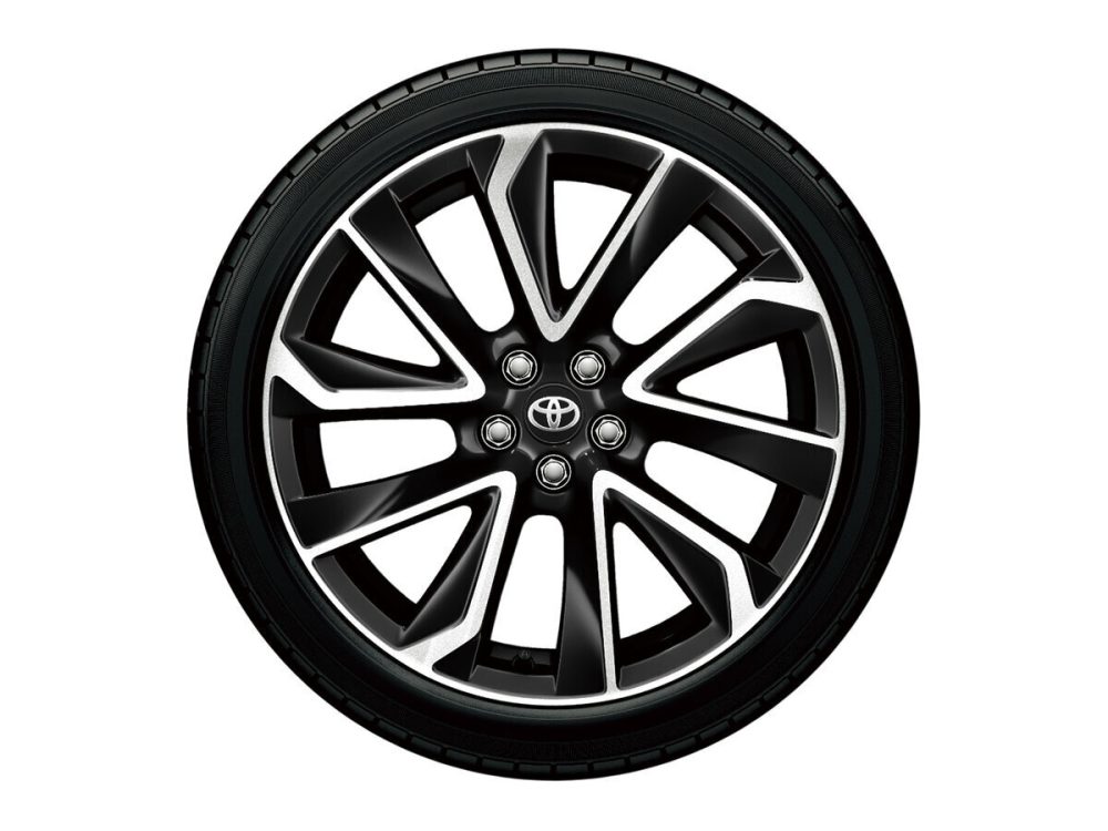 上級グレード「 G“ Z ”」に225/40R18タイヤと18×8Jアルミホイールを標準装備
