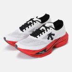 デサント「デルタプロ EXP V3」¥29,700