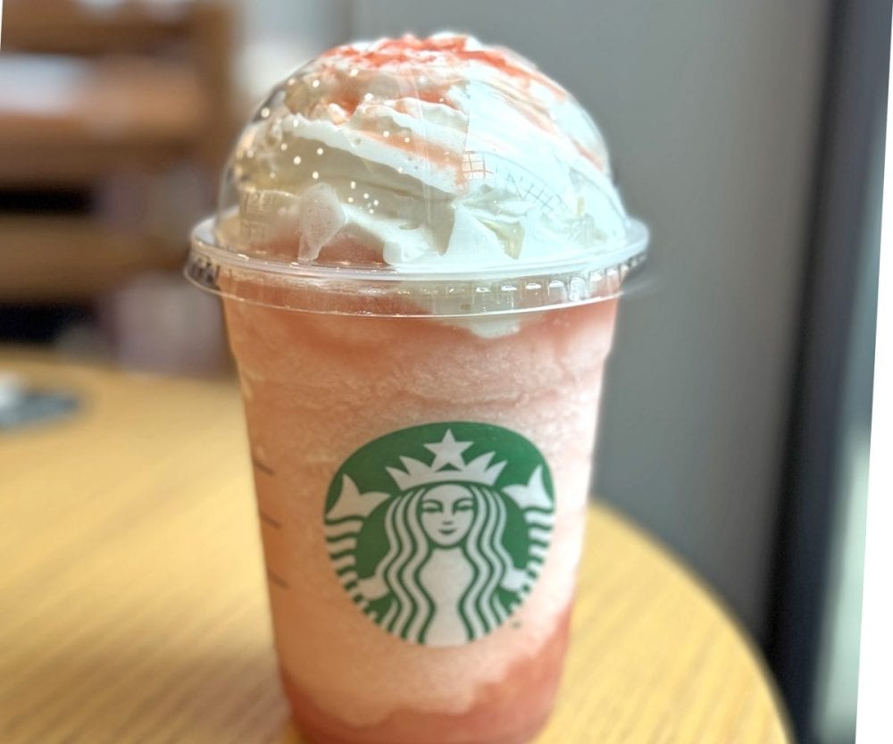 スターバックスコーヒー
ヘブンリー ピーチ フラペチーノ
 Tallサイズのみ
テイクアウト￥707
イートイン：￥720
◆ 販売期間：2025年8月1日（金）～
