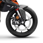 43 mm WP製 APEXオープンカートリッジ・フロントフォークと4ピストンラジアルのWP FCR4ブレーキキャリパーを装備
