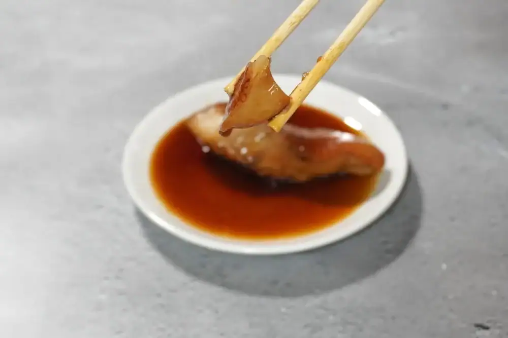 第1位 【ちいかわ×セブン】映画コラボ第1弾を実食！“あの煮付け”の完成度に驚愕!?話題の「島フルーツパフェ」ほかコラボフード全品レビュー
