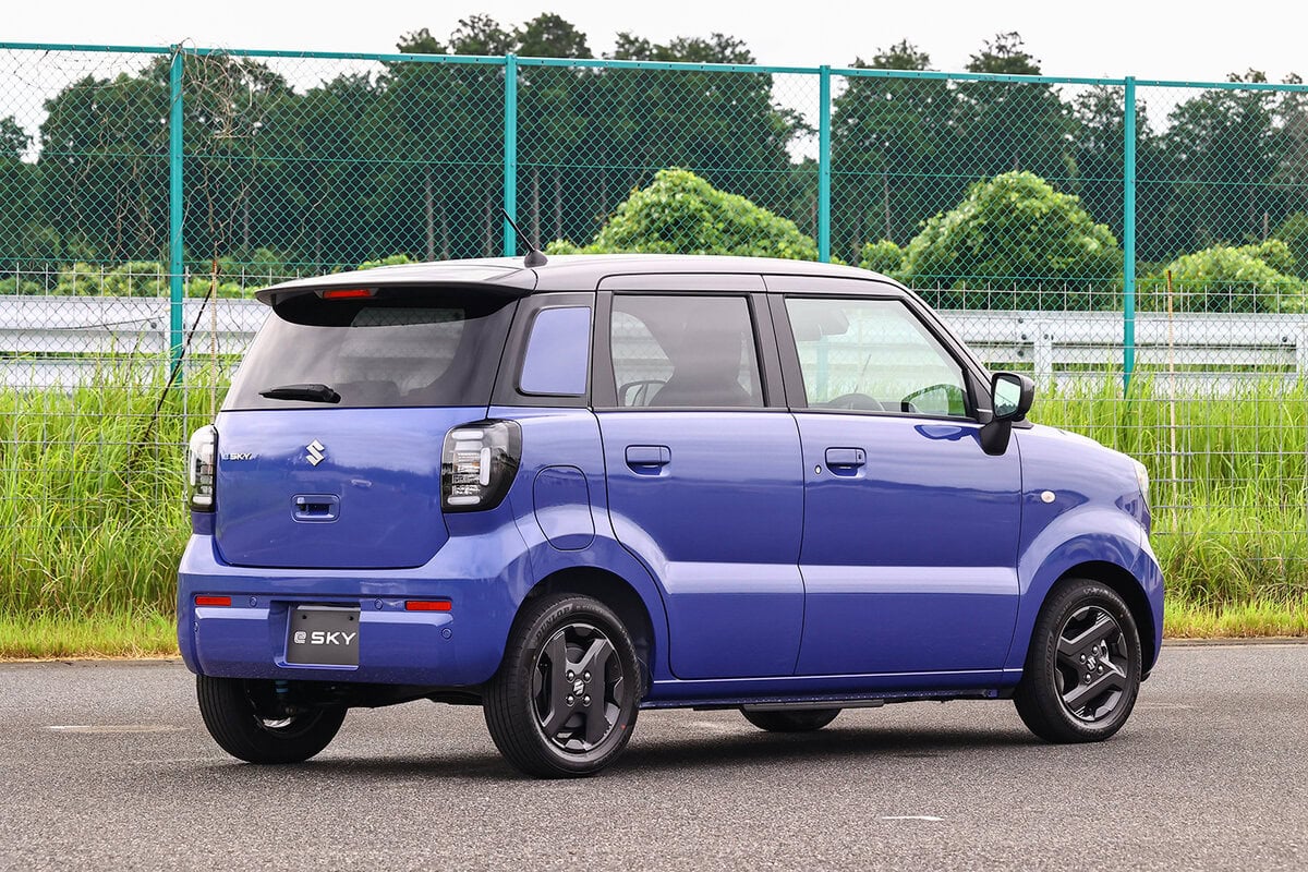 車高は1625mmと意外に高くてワゴンRとほぼ同じ
