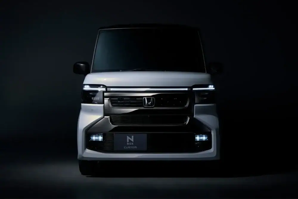 第1位 【軽の王者、さらに高みへ】ホンダ新型「N-BOX」が7月マイナーチェンジ！普通車ミニバンに迫る充実装備の全貌をプロが解説