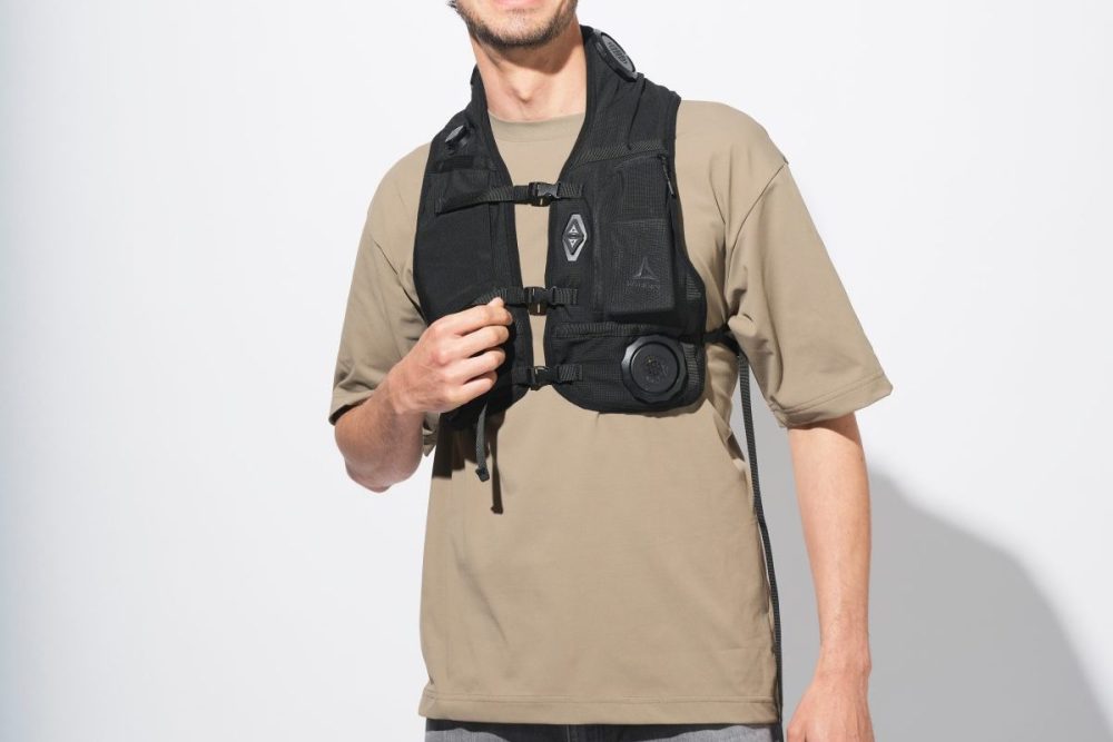 第2位 【ワークマン】最大-30℃ベスト×980円冷感Tシャツを編集部が解説。「1秒でキンキン冷たい」猛暑必殺最強コンボ