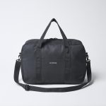 サイズ（約）：高さ28.5×幅42×マチ15.5cm、ショルダーストラップの長さ125cm［最長］