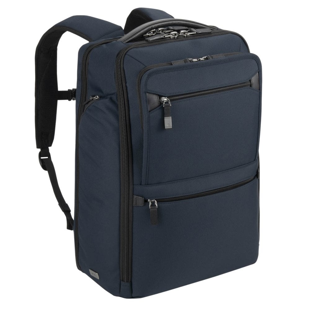 ace.「EVL-4.0 バックパック」￥47,300、48,400／20、24ℓ／1,460、1,550ｇ／2サイズ展開