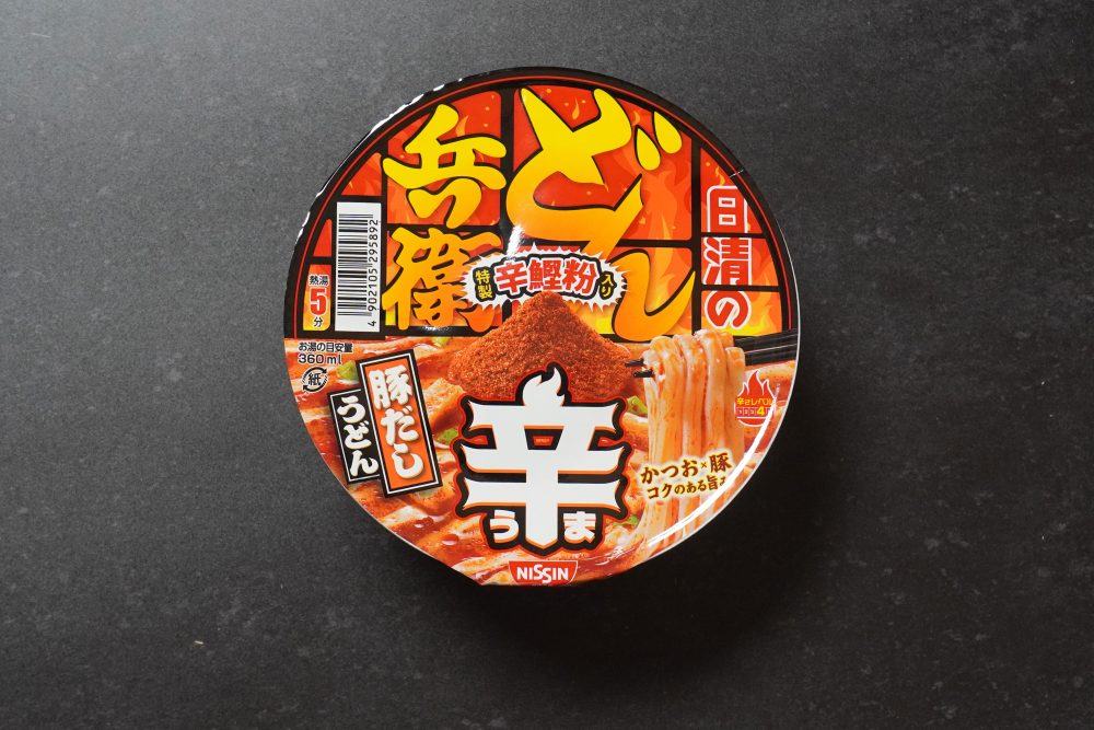 「日清の辛どん兵衛 豚だしうどん」