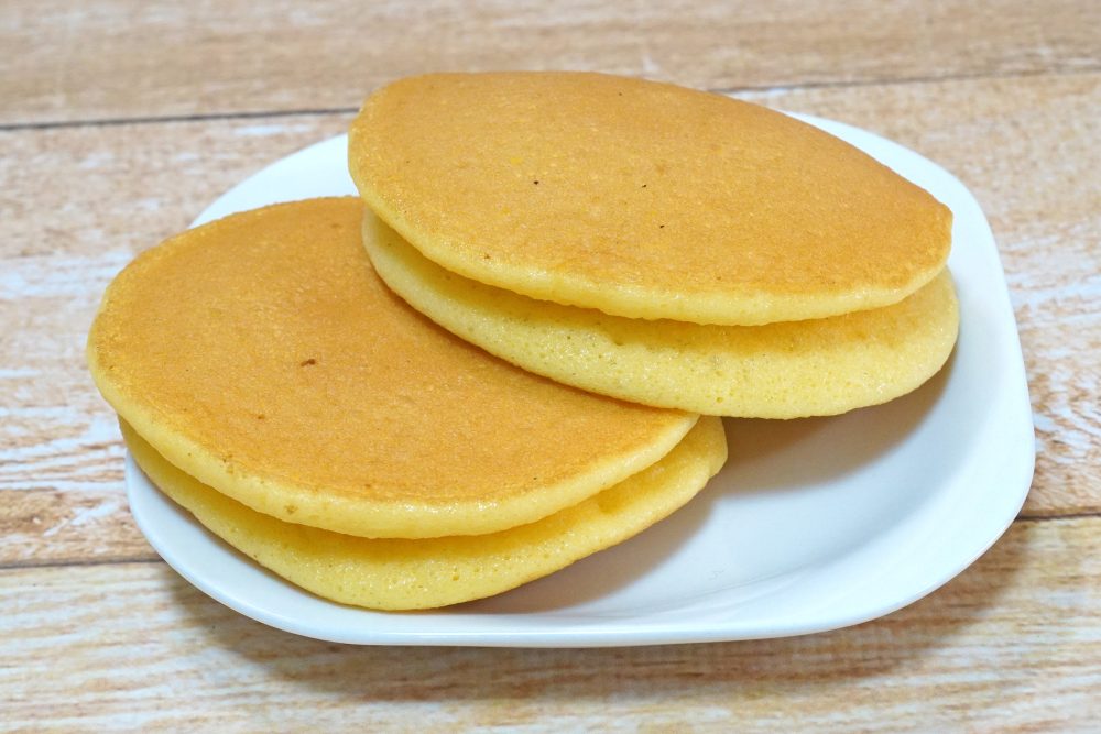 ファミリーマート「東京ばな奈 バナナかすたあどパンケーキ2個入」¥168(税込)