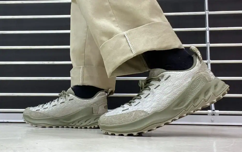 第1位 【一目惚れ級のデザイン】KEEN×NY発「18 East」の最強ジャスパーを試し履き。アウトドアも街もイケる傑作