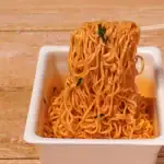 第3位 【白飯◎なカップ麺】ペヤングが町中華のスタミナ味を完全再現!新作「力麺」やきそば&うどんの甘旨ガーリックな衝撃を徹底レビュー
